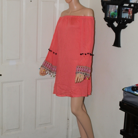 Dress - Picture 2 of 3